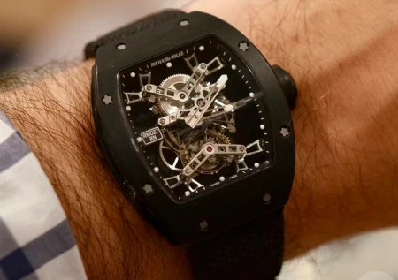 20억 집 한채가 손목으로! 리차드밀 시계 가격 왜 비싼건가요? 20억 집 한채가 손목으로! 리차드밀 시계 가격 왜 비싼건가요?